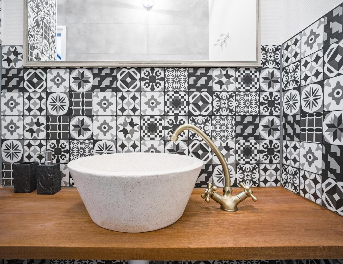 Studio Du Palais - Terrasse- Hypercentre Apartment ทรัวส์ ภายนอก รูปภาพ