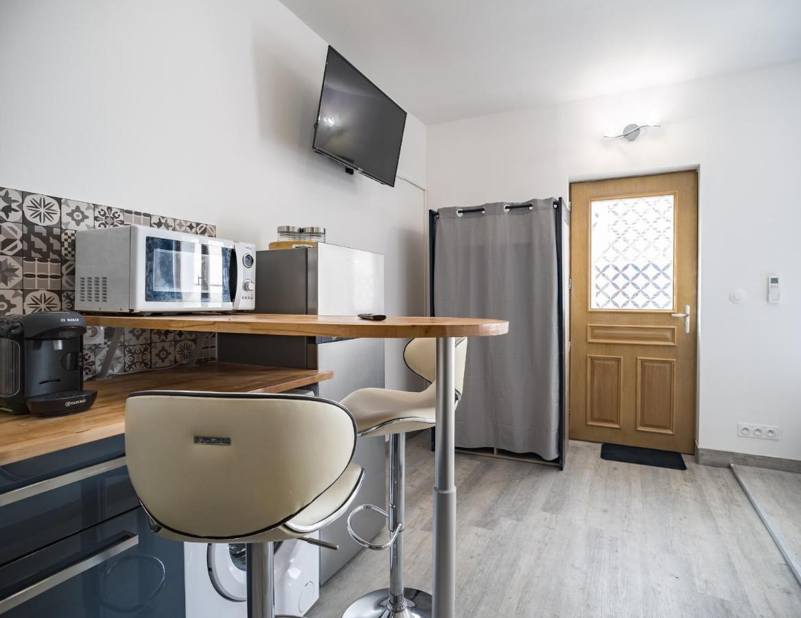 Studio Du Palais - Terrasse- Hypercentre Apartment ทรัวส์ ภายนอก รูปภาพ